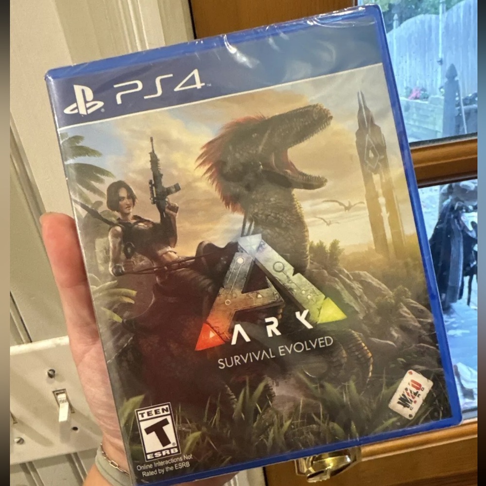 NWT Studio Wildcard Ark: Survival Evolved!